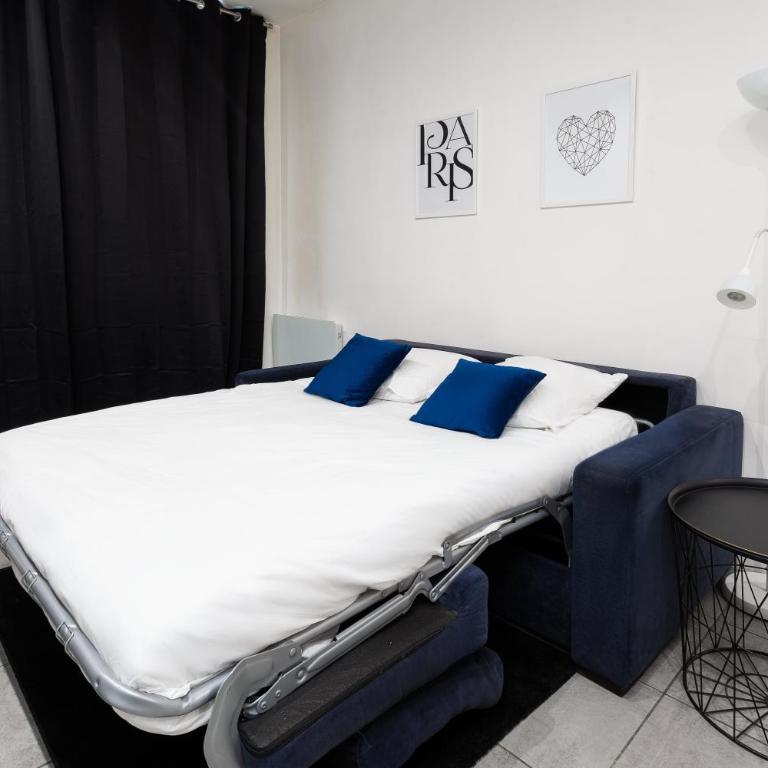 Rare! private garden in Paris, close to Sacre Coeur Basilica! - Appartement - Rez-de-Chaussée - 30