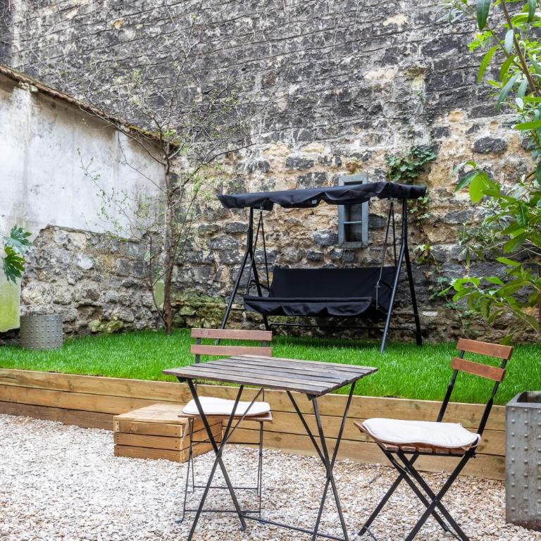 Rare! private garden in Paris, close to Sacre Coeur Basilica! - Appartement - Rez-de-Chaussée - 35