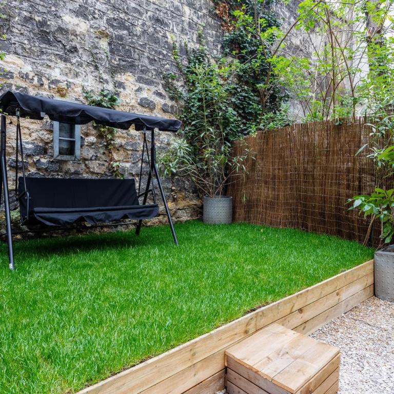 Rare! private garden in Paris, close to Sacre Coeur Basilica! - Appartement - Rez-de-Chaussée - 39