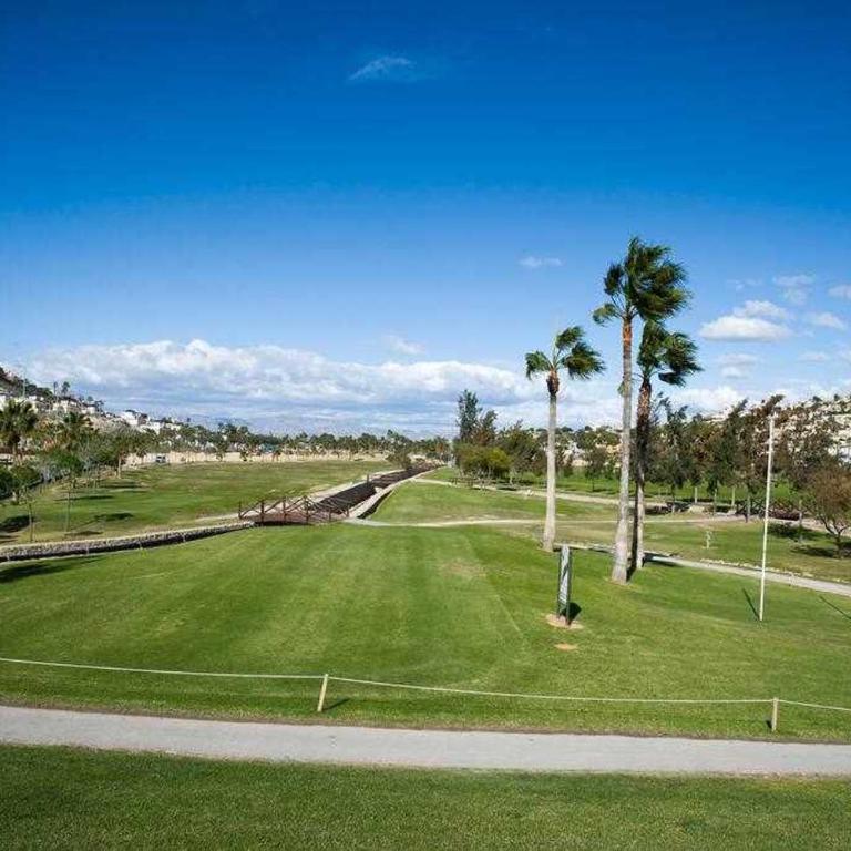 Acogedor duplex en la zona del Golf - Apartamento de 2 dormitorios - 48