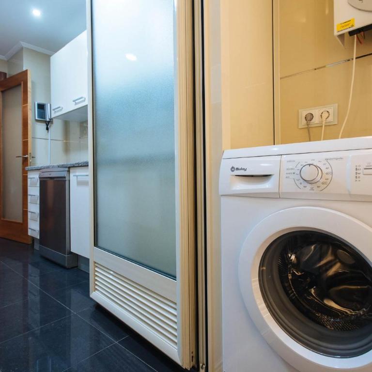 Puerta del Príncipe - Free Parking - Apartamento de 2 dormitorios - 35