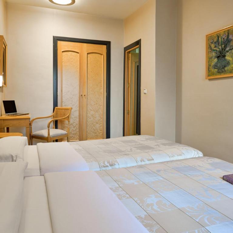Hotel Macià Cóndor - Family Room (2 Adults + 2 Children) - 12