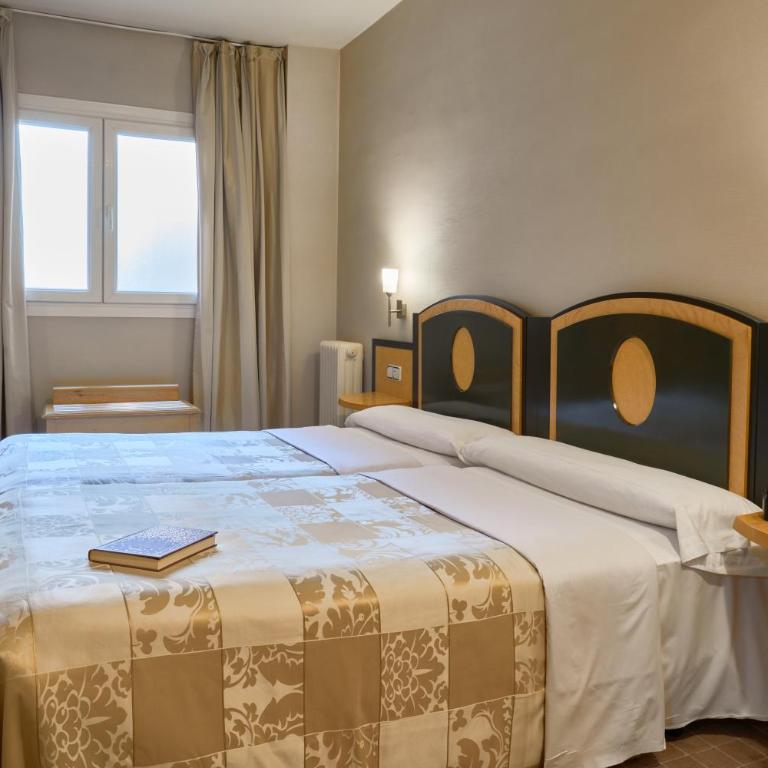 Hotel Macià Cóndor - Family Room (2 Adults + 2 Children) - 16