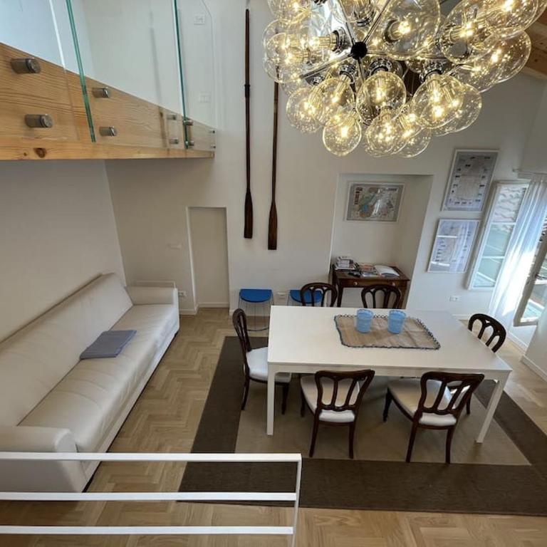 La Piccola Casa al Lago - Intera casa con 3 camere e 2 box - Casa con 3 Camere da Letto - 8