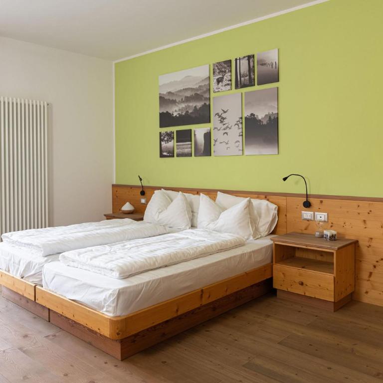 Grünwald - Familienzimmer mit Balkon - 16