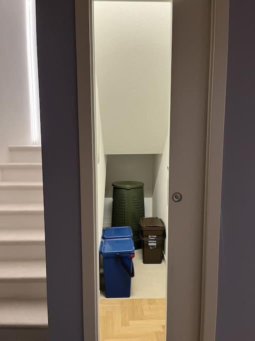 La Piccola Casa al Lago - Intera casa con 3 camere e 2 box - Casa con 3 Camere da Letto - 53