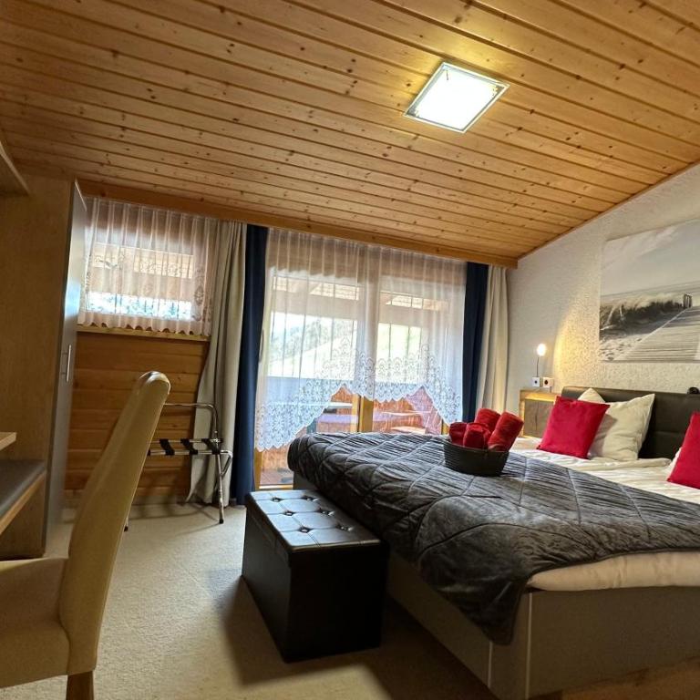 Pension Pichlerhof - Doppelzimmer mit Balkon - 9