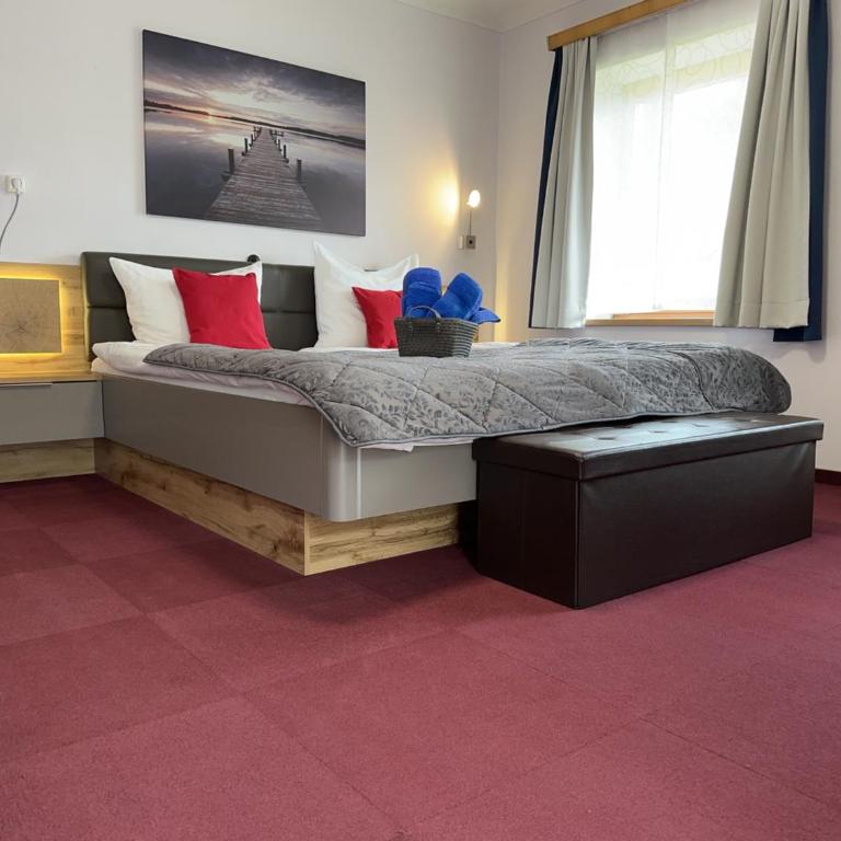 Pension Pichlerhof - Doppelzimmer mit Balkon - 3