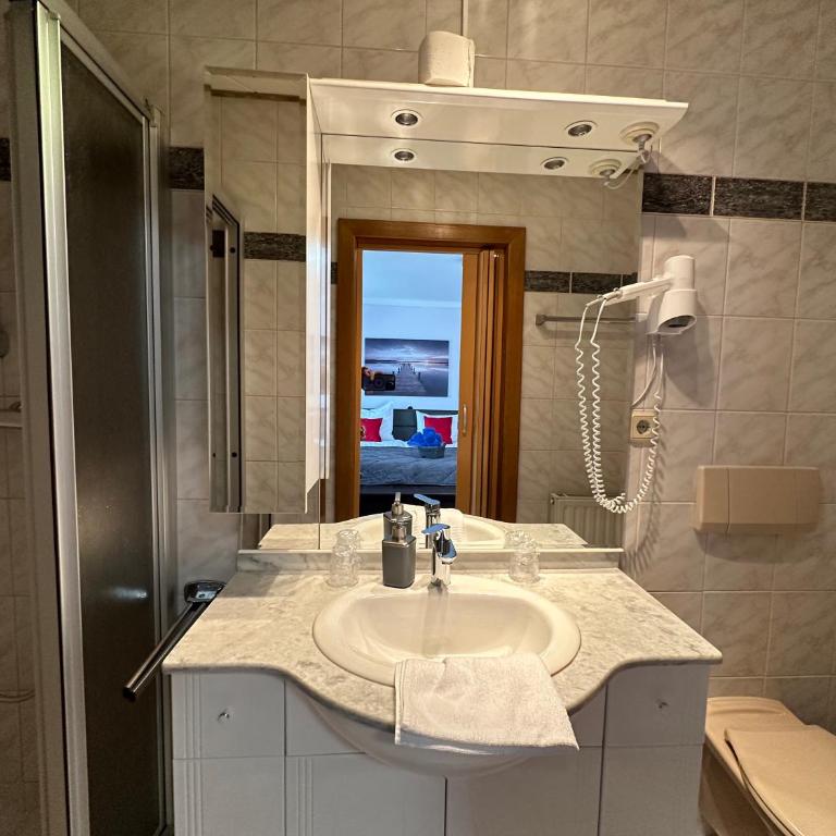 Pension Pichlerhof - Doppelzimmer mit Balkon - 7