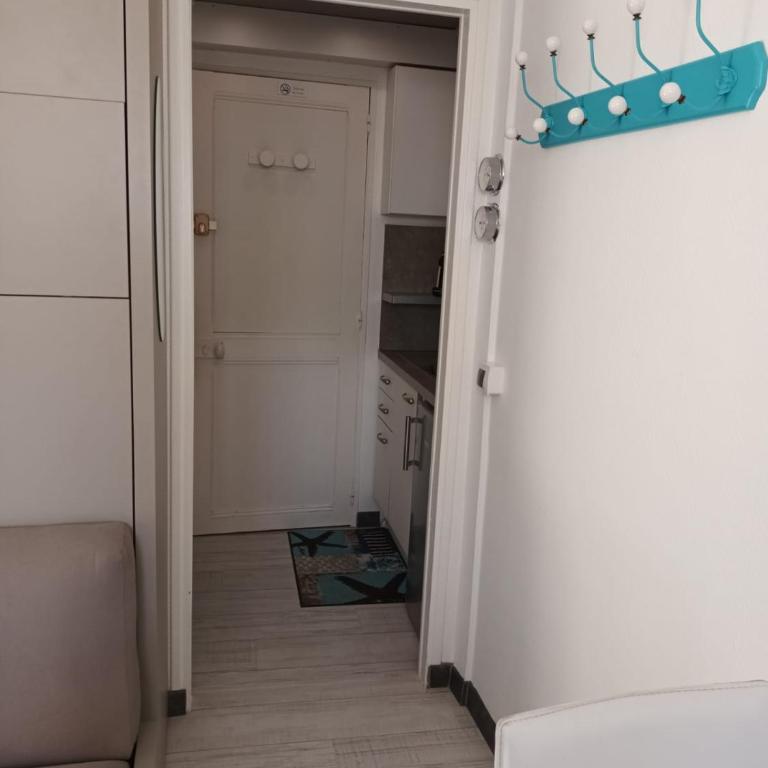 LE PETIT CABOURG de LA COUR NORMANDE studio coeur de ville -1 à 2 personnes - Studio - 10