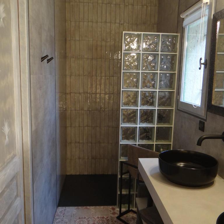 Mas Val-Chênaie Gordes - Superior Zimmer mit Kingsize-Bett oder 2 Einzelbetten - 5