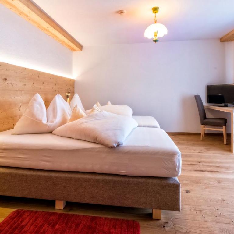 Hotel Mirabel - Suite Familiare con 2 Camere da Letto - 2