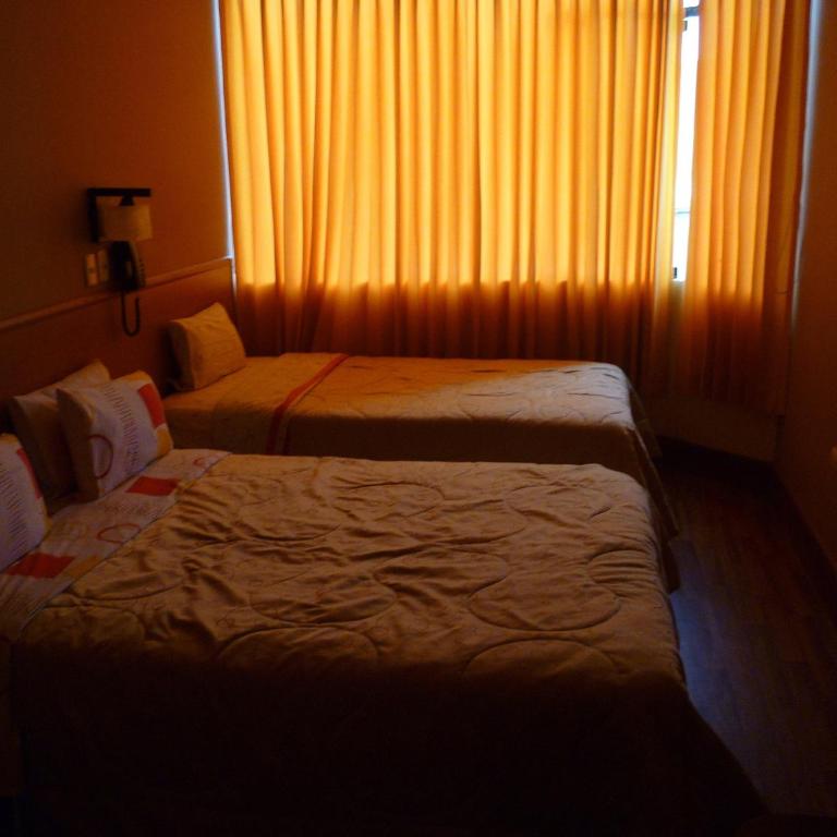 Hospedaje Oasis - Habitación Triple - 1