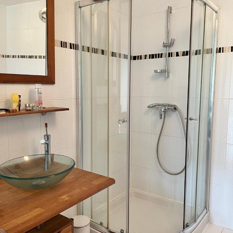 Villa Romuald - Appartamento su 2 Livelli con Vista Mare - 11
