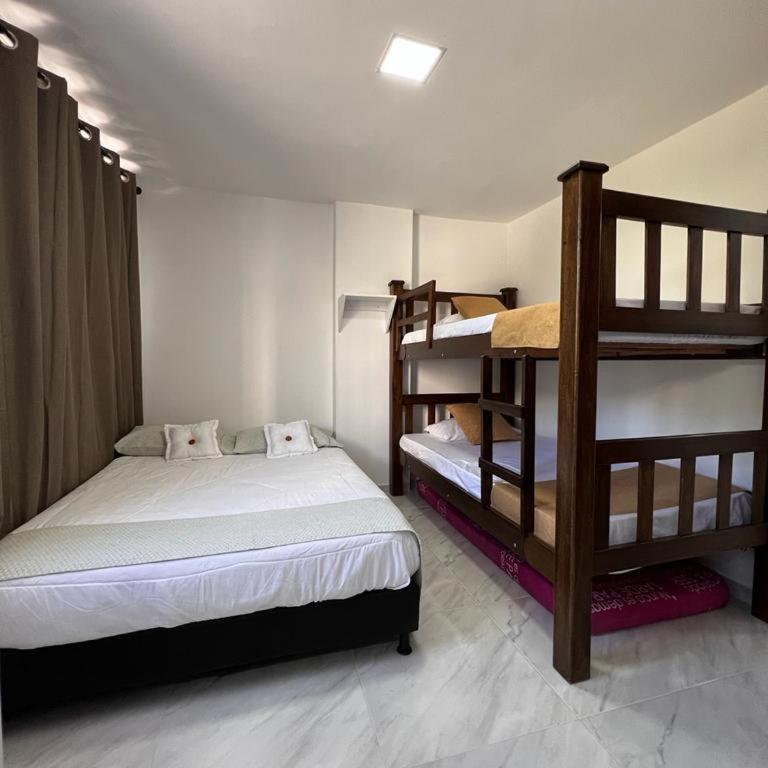 Liliana Prado Edificio Bailey Boat Apt 303 - Apartamento de 2 dormitorios - 2