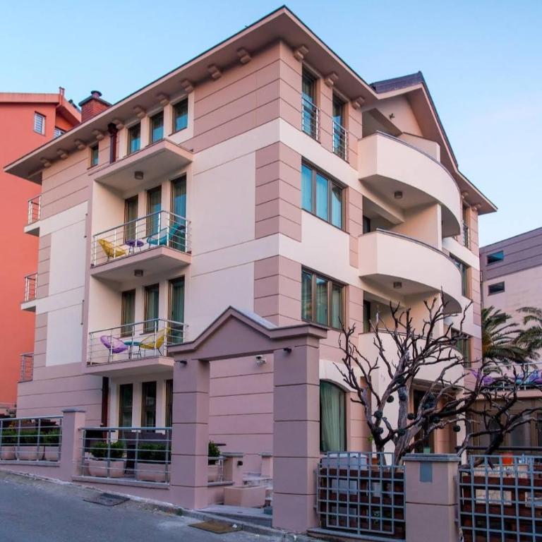 Swiss Holiday Hotel by KUNDAKCI GROUP - Deluxe Double Room with Balcony - 5