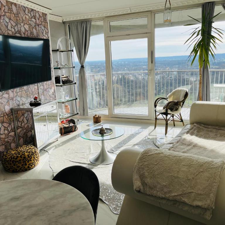 SUITE-21 City View Hotelturm Augsburg - Suite con 1 Camera da Letto - 9