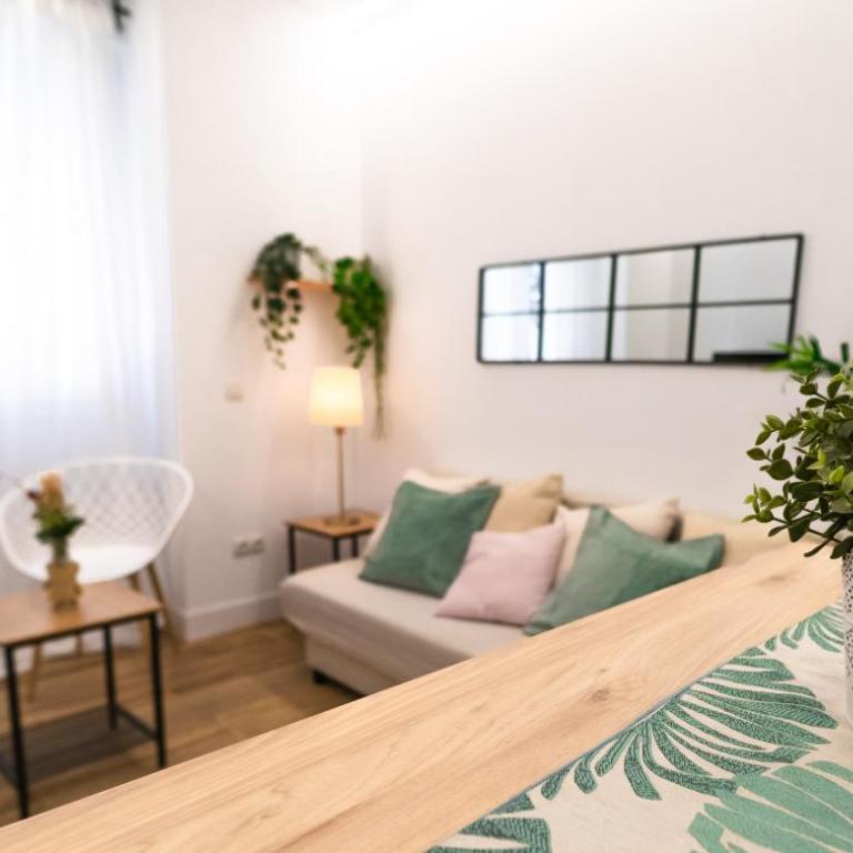 2 a 6 pax Museos y Ronda de Atocha - Three-Bedroom Apartment - 3