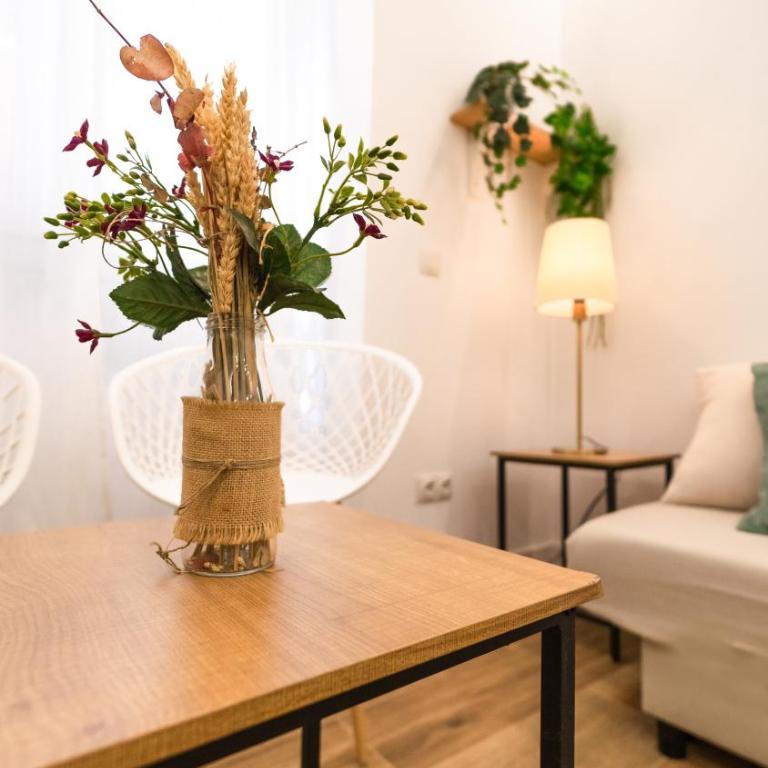 2 a 6 pax Museos y Ronda de Atocha - Three-Bedroom Apartment - 6