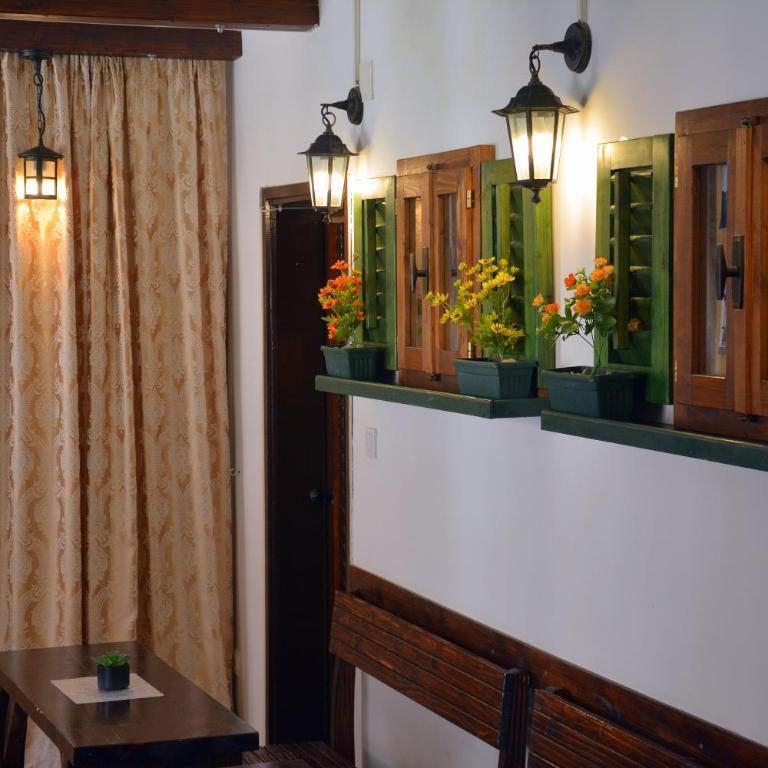 Montenegro Backpackers Home Kotor - Bunk Bed in 6-Bed Dormitory Room - 2