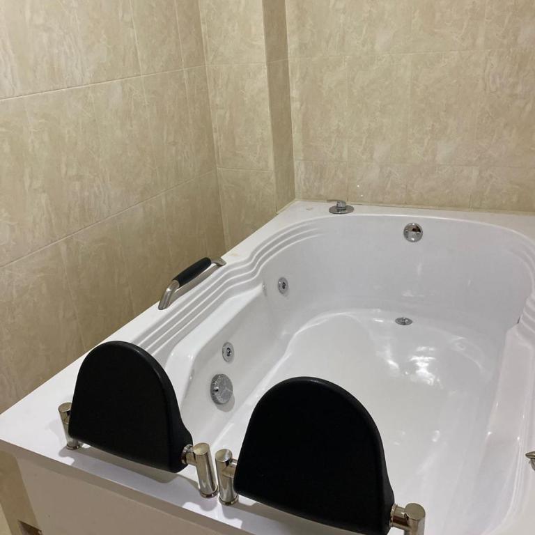 Hotel la Victoria - Suite - 16