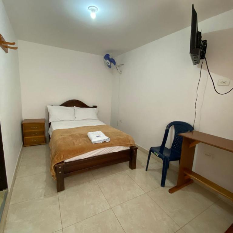 Hotel la Victoria - Twin Room - 12