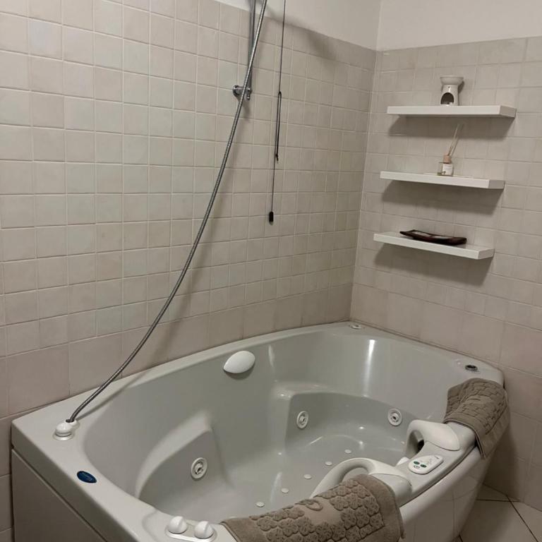 Casa Nostra - One-Bedroom Apartment - 43