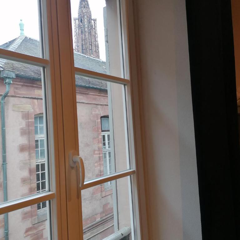 A la Tour des Rohan - One-Bedroom Apartment - 20
