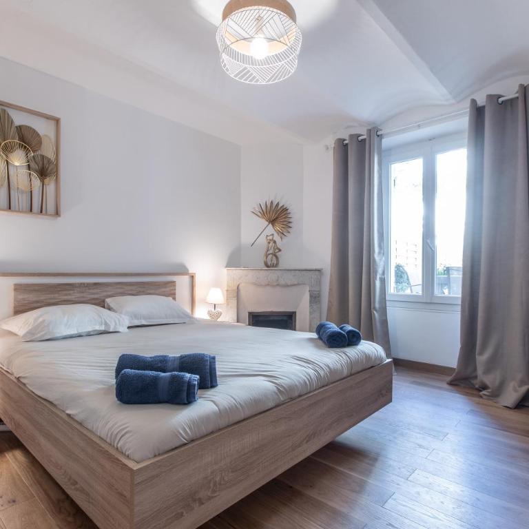LB Vacation Rentals I A Quiet Place with Garden in the Heart of Cannes - Appartement 3 Chambres - 19