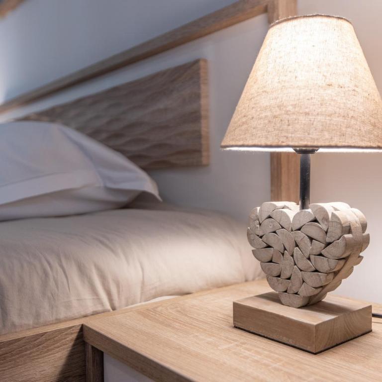 LB Vacation Rentals I A Quiet Place with Garden in the Heart of Cannes - Appartement 3 Chambres - 21