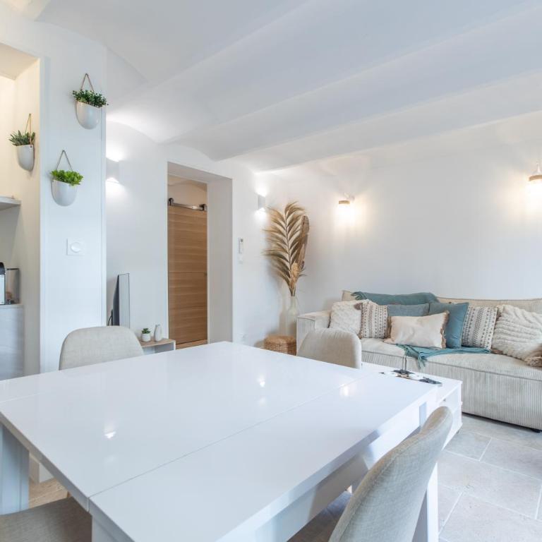 LB Vacation Rentals I A Quiet Place with Garden in the Heart of Cannes - Appartement 3 Chambres - 16