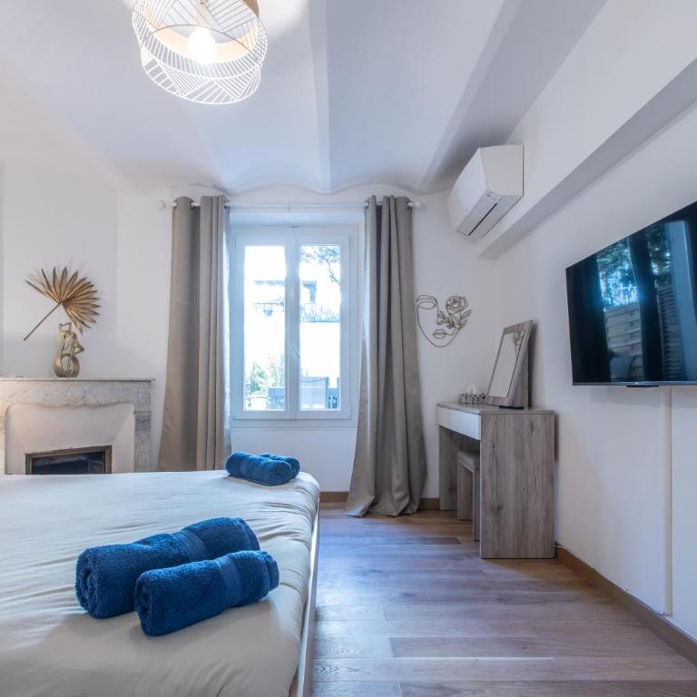 LB Vacation Rentals I A Quiet Place with Garden in the Heart of Cannes - Appartement 3 Chambres - 3