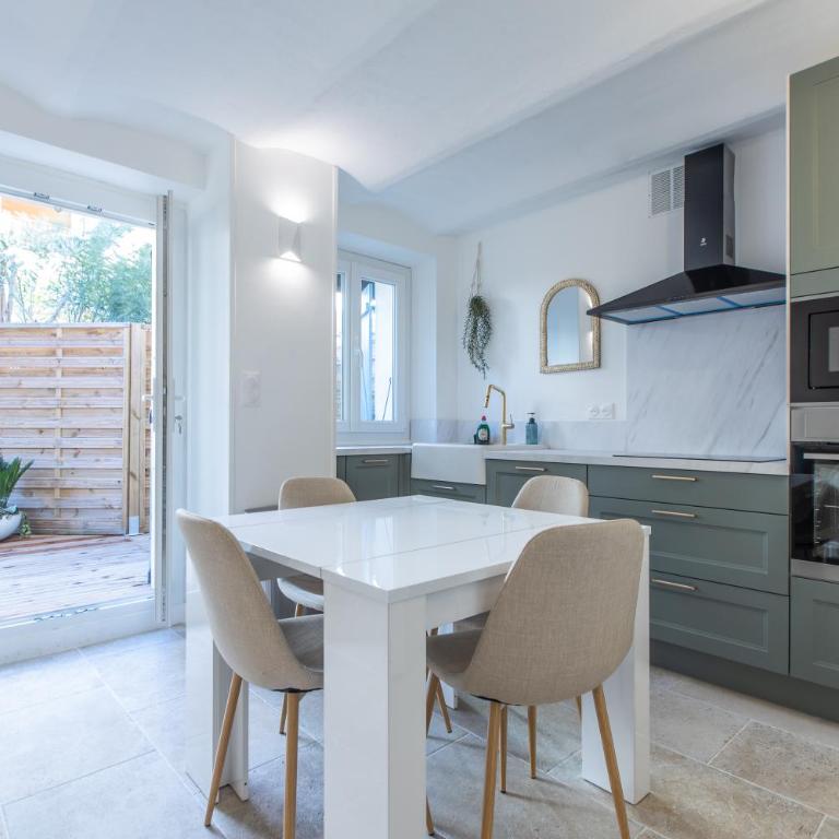 LB Vacation Rentals I A Quiet Place with Garden in the Heart of Cannes - Appartement 3 Chambres - 4