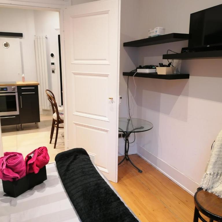 A la Tour des Rohan - One-Bedroom Apartment - 14