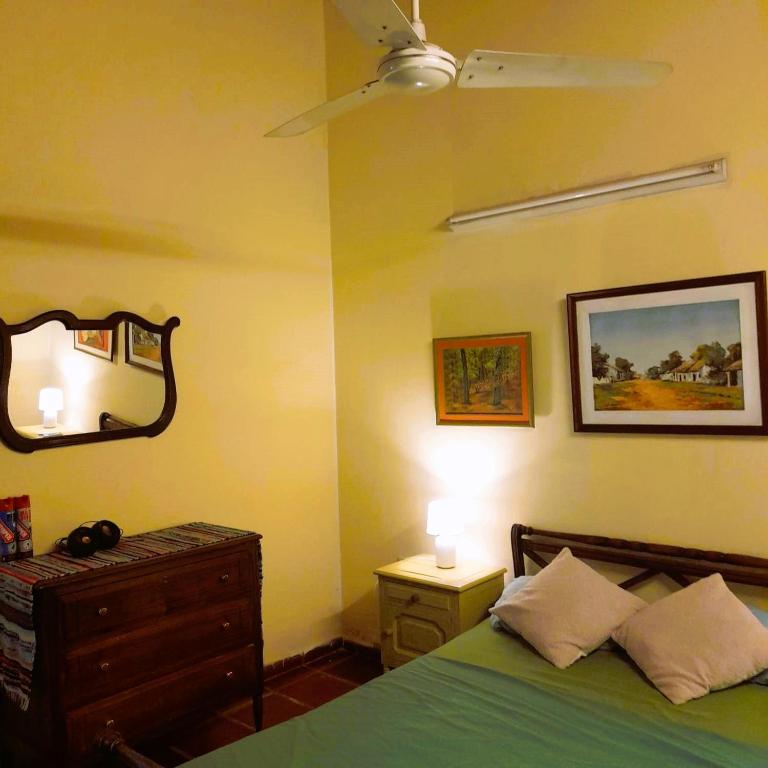 House in Barrio Herrera - Double Room with Garden View - 7