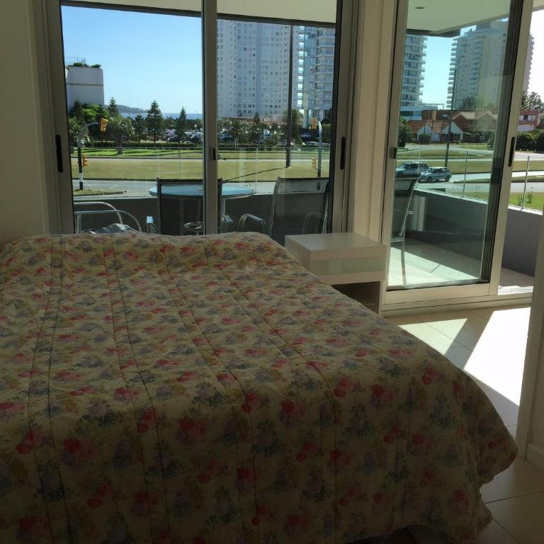 Torre del mar - Three-Bedroom Apartment - 20