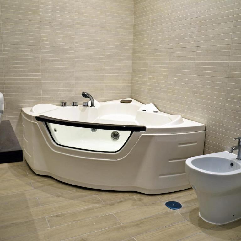Gregori Guest House - Suite con Vasca Idromassaggio - 2