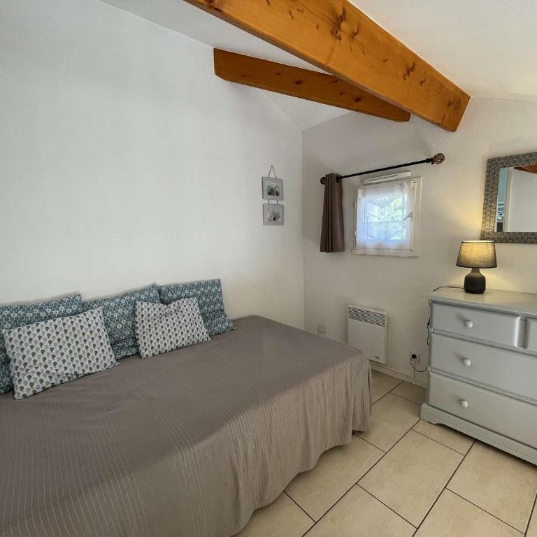 Maison avec Piscine Chauffée, Terrasse et Parking à 300m de l'Océan - FR-1-224C-219 - Ferienhaus - 11