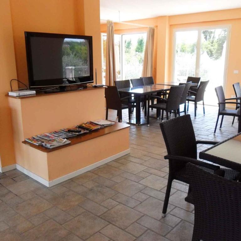 Camping Baia Verde Mobilehomes - Lake Garda 22044 - Casa Mobile - 9