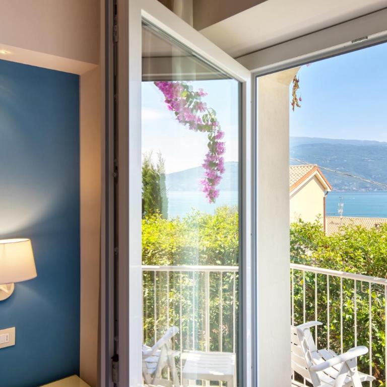 Hotel Villa Europa - Camera Matrimoniale Classic con Vista Lago e Balcone - 2