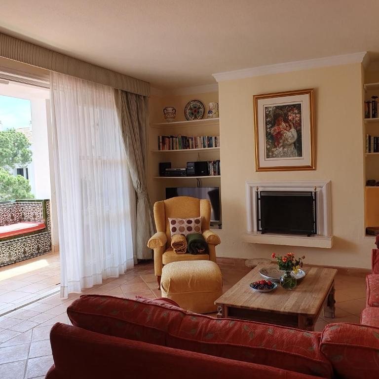 Jardines de las Golondrinas Elviria by the Nikki beach - Two-Bedroom Apartment - 3