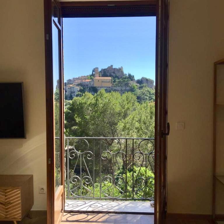 Villa d exception avec terrasse, jacuzzi, vue mer, parking, en plein cœur du village de Eze - Villa - Vue sur Mer - 7