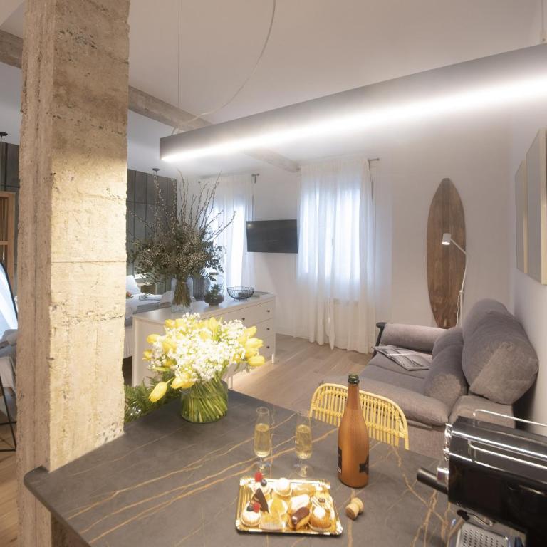 Shiny by OLdtown Apartments - Estudio Deluxe - 2