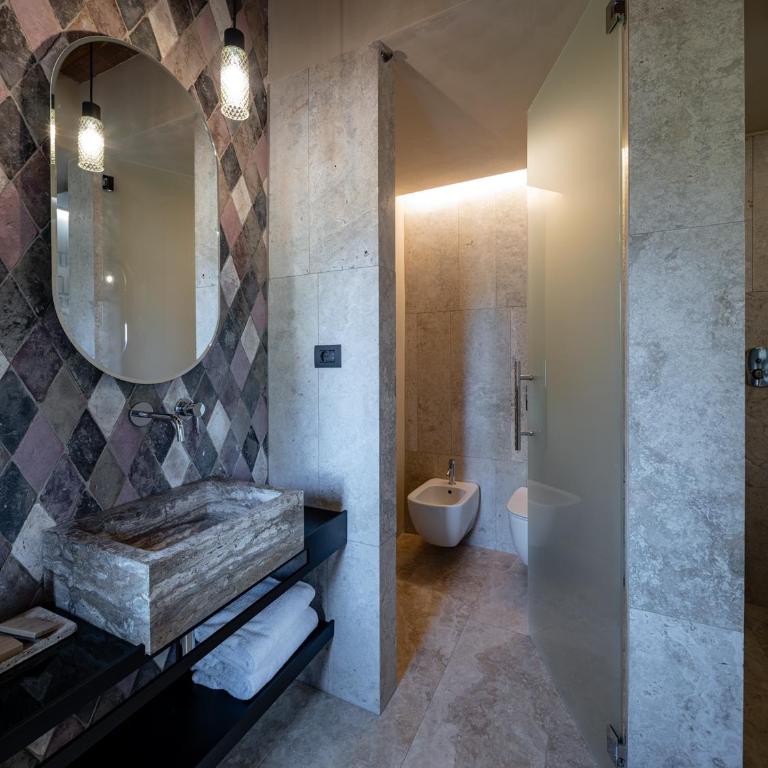 Mormoraia - Suite - 23