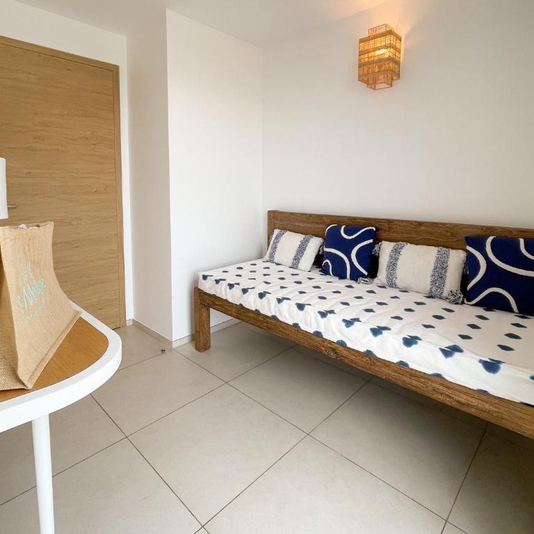 Le Mouillage - Triple Room Duplex with Partial Sea View - 2