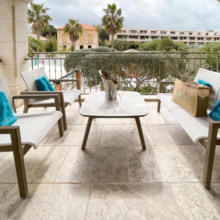 Le Mouillage - Suite with Terrace with Swimming Pool view - 1