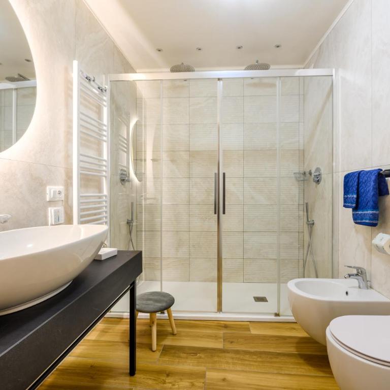 Lady Camollia Apartment - Three-Bedroom Apartment - 21