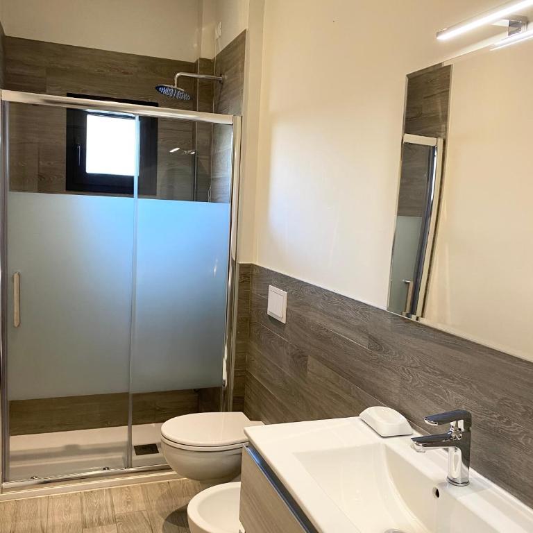 LCC - Centralissimo - 100 mt da Piazza Mazzini - 50 mt dal mare - Immobil Relax - Appartamento - Piano Terra - 7