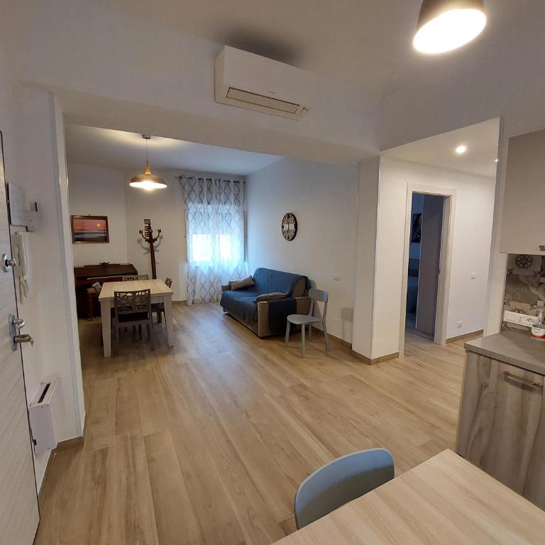 Da Enza - Two-Bedroom Apartment - 12