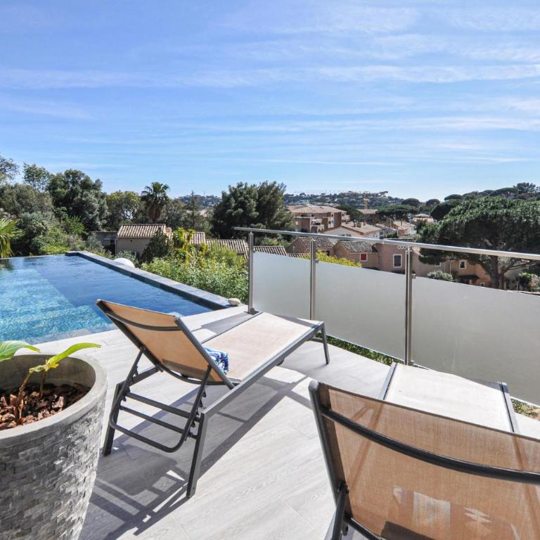 Cozy Home In Cavalaire-Sur-Mer - Two-Bedroom Holiday Home - 1